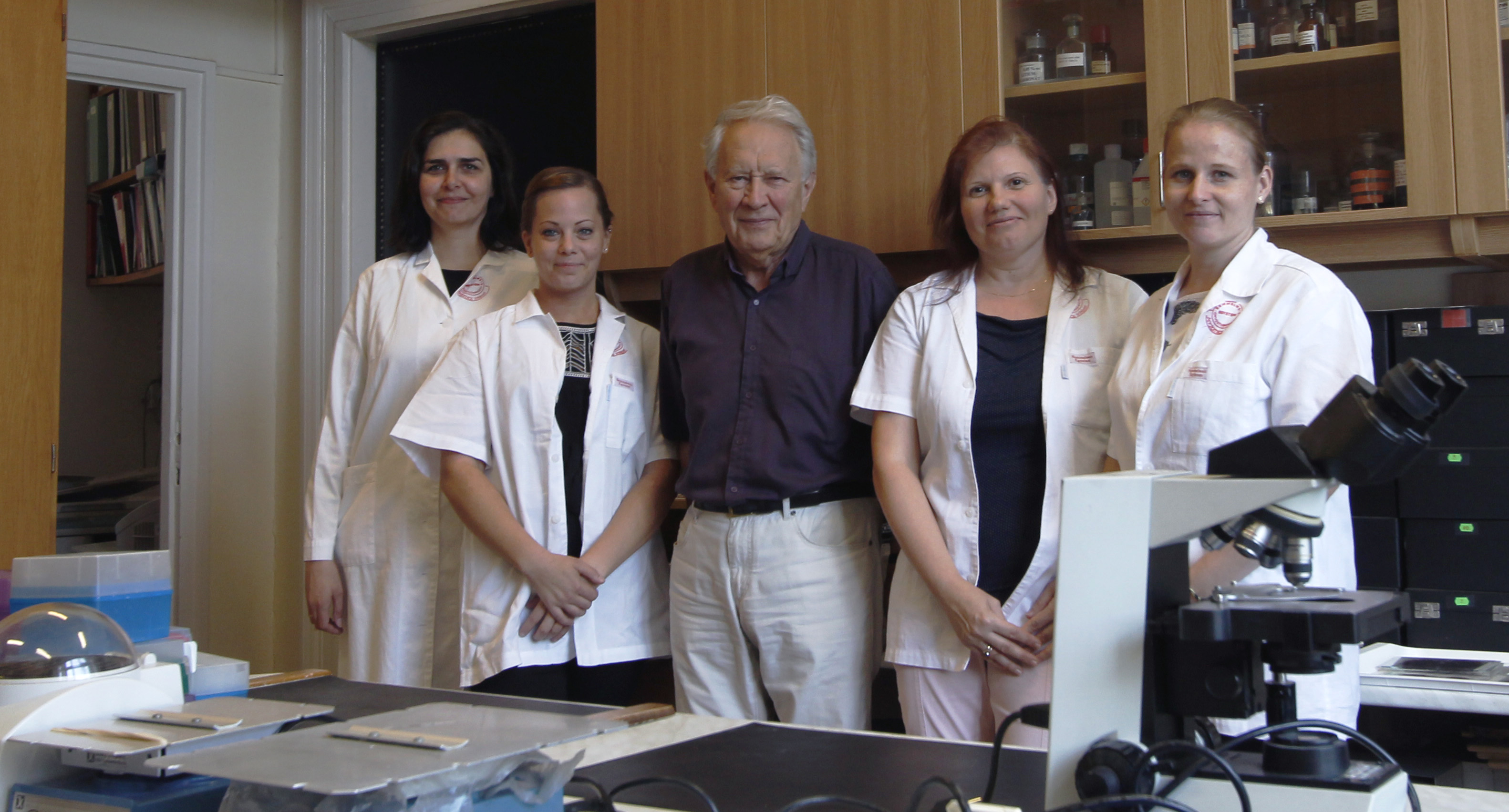 SE-NAP-Humán Agyszövet Bank Mikrodisszekciós Kutatócsoport – Dr. Dobolyiné dr. Renner Éva – kutatócsoport SE-NAP-Humán Agyszövet Bank Mikrodisszekciós Kutatócsoport – Dr. Dobolyiné dr. Renner Éva - portré